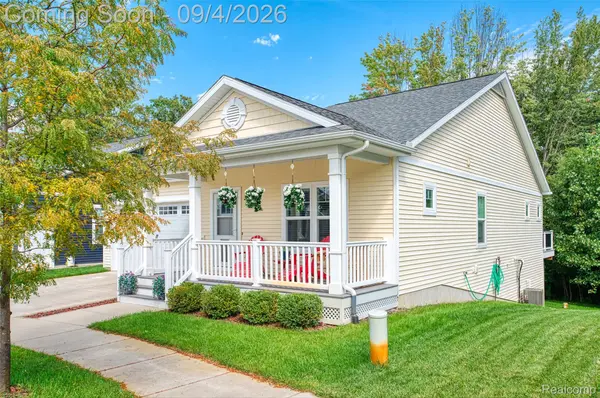 4482 Marie Therese CIR, Hamburg Township, MI 48169