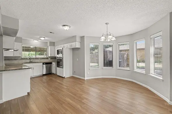 826 Glacier Lane, Grapevine, TX 76051