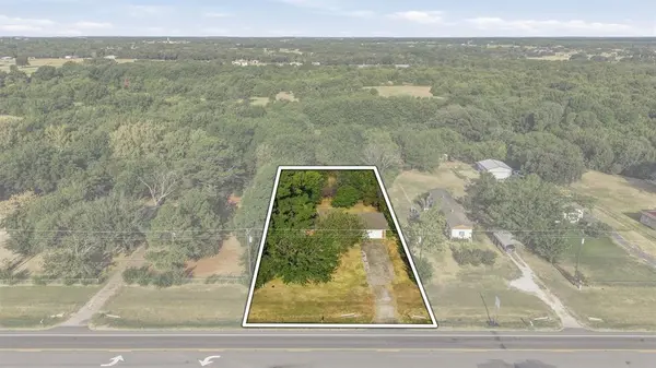 1017 Highway 377 N, Whitesboro, TX 76273