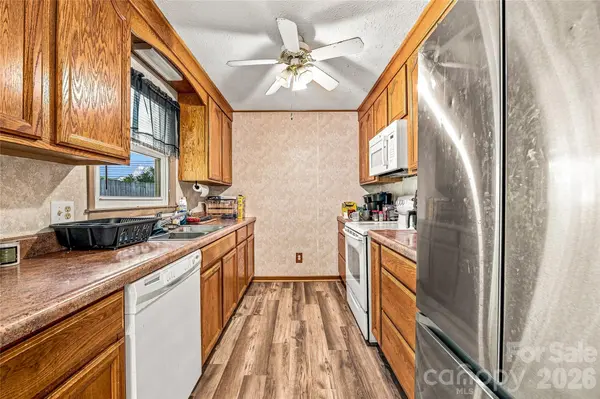 28 Fairhaven CT, Asheville, NC 28803