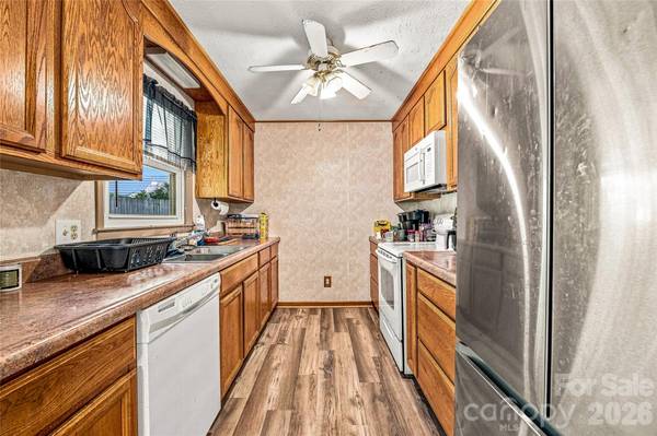 28 Fairhaven CT, Asheville, NC 28803