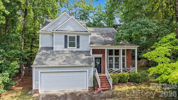 3801 Melshire LN, Charlotte, NC 28269
