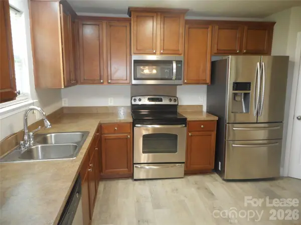 228 Gumtree DR, Kannapolis, NC 28083
