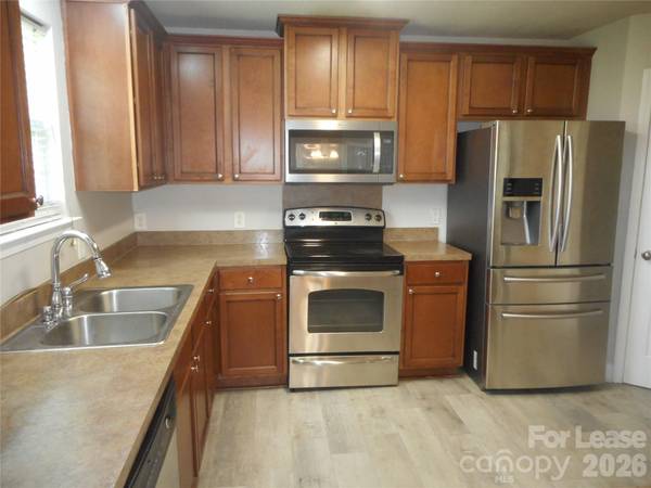 228 Gumtree DR, Kannapolis, NC 28083