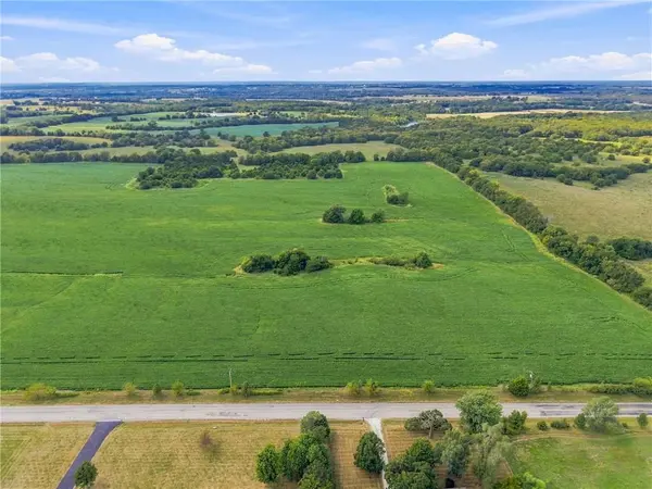 271st New Lancaster RD, Louisburg, KS 66053