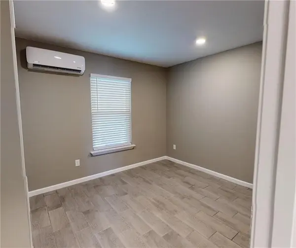 1244 N Ash ST, Nevada, MO 64772