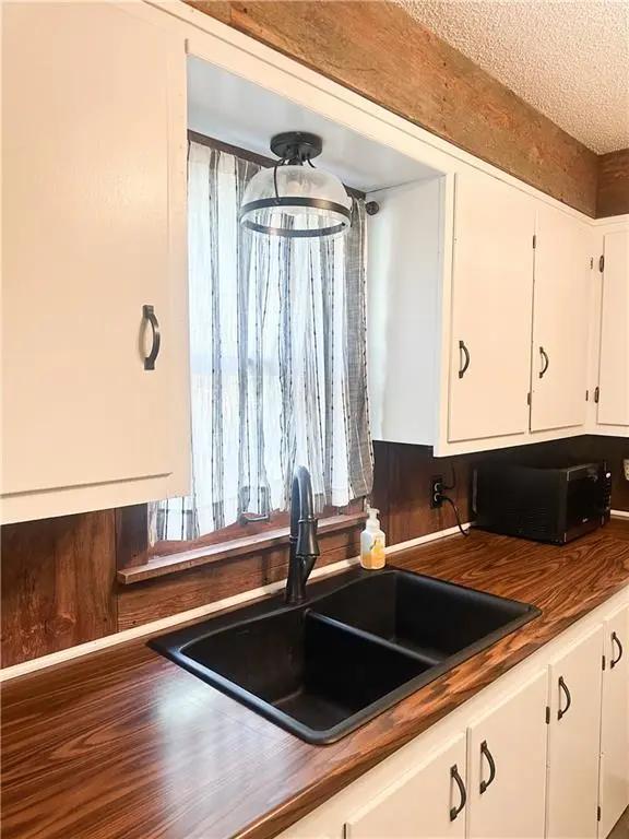 157 Hunt ST, Brookfield, MO 64628