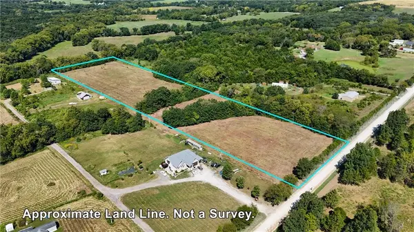 Lone Star RD, Smithton Twp, MO 65301