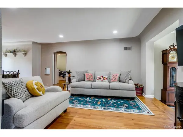 1010 E Dartmouth, Englewood, CO 80113