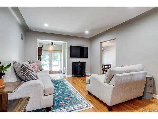 1010 E Dartmouth, Englewood, CO 80113