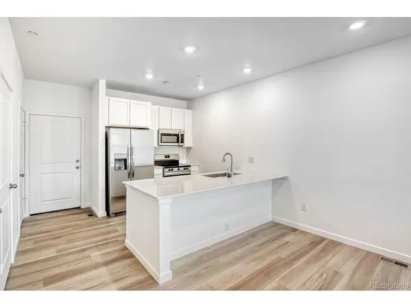 7667 S Mobile, Centennial, CO 80016
