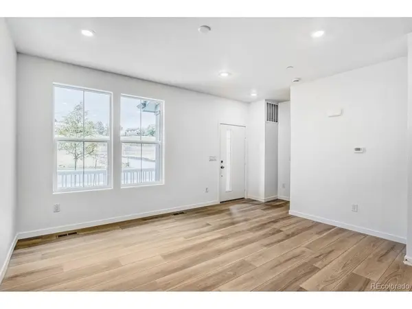 7667 S Mobile, Centennial, CO 80016