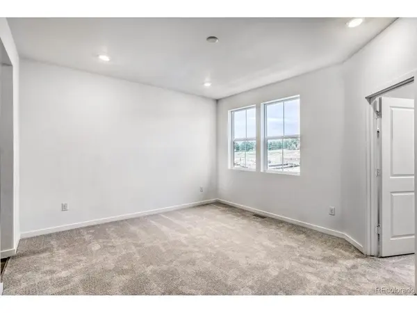 7667 S Mobile, Centennial, CO 80016
