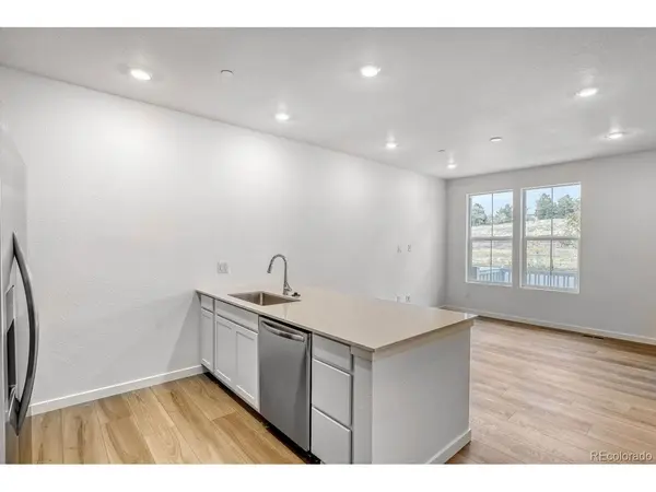 7667 S Mobile, Centennial, CO 80016