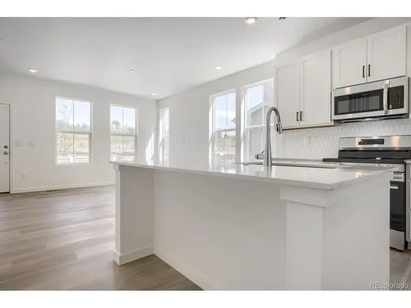 7635 S Mobile, Centennial, CO 80016