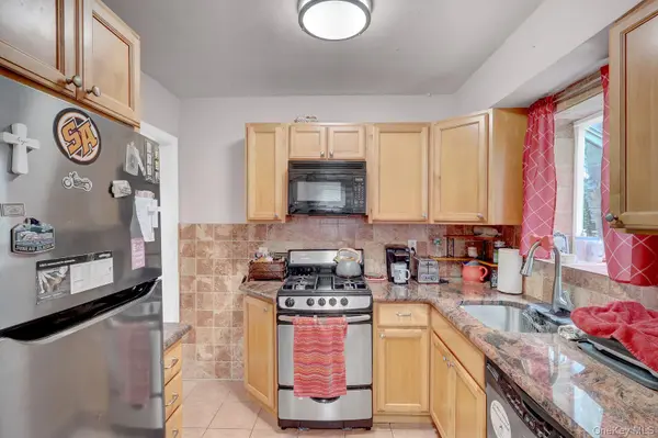 781 Salem RD, Uniondale, NY 11553