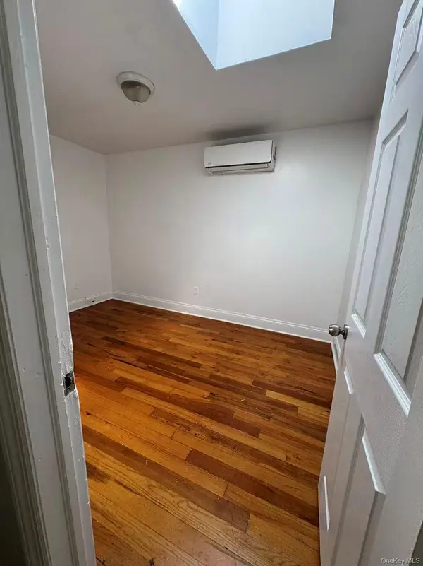 1029 115th ST, College Point, NY 11356