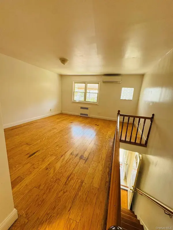 1029 115th ST, College Point, NY 11356