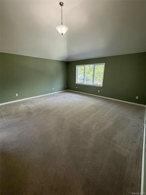 103 Clunie AVE #2, Yonkers, NY 10703