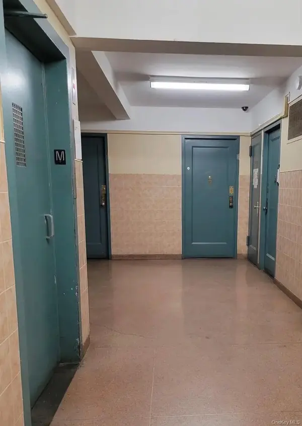 1503 Metropolitan AVE #7E, Bronx, NY 10462