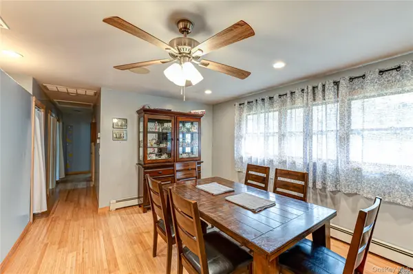 86 Hulse AVE, Wading River, NY 11792