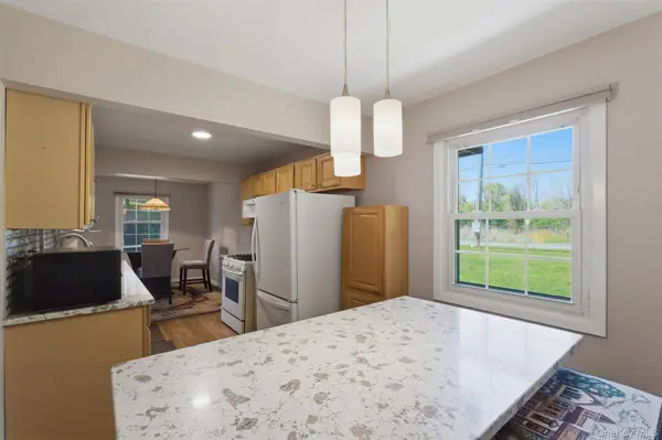 17 New Holland VLG, Nanuet, NY 10954