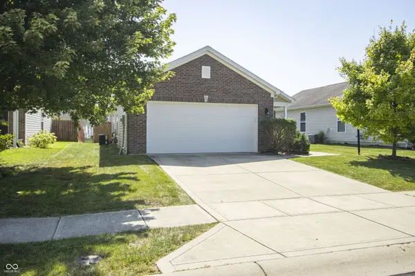 19398 Links LN, Noblesville, IN 46062