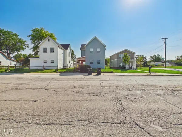 2324 S Walnut, Muncie, IN 47302