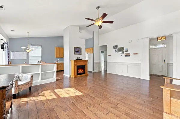 869 Tyne CIR, Danville, IN 46122