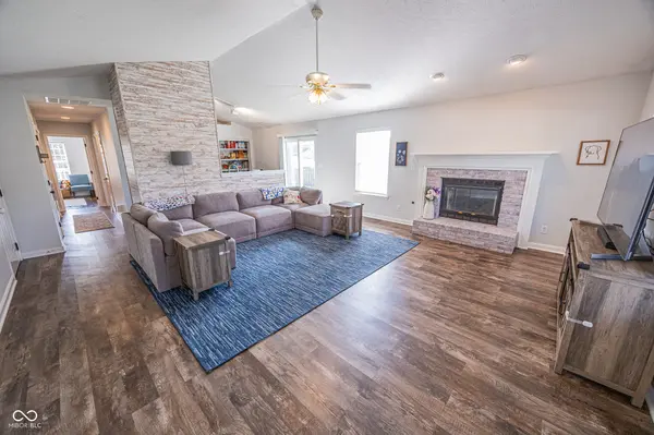 1 Rosecrans CT, Brownsburg, IN 46112