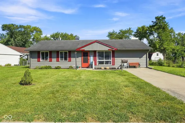 206 Parkview CT, Franklin, IN 46131