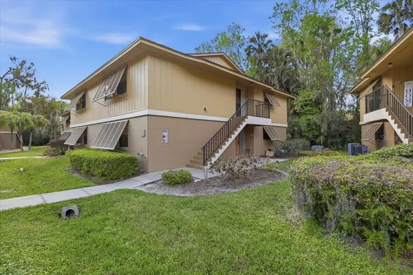 130 JASMINE WOODS CT #4A, Deltona, FL 32725