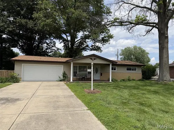 117 Cresthaven DR,  Belleville,  IL 62221