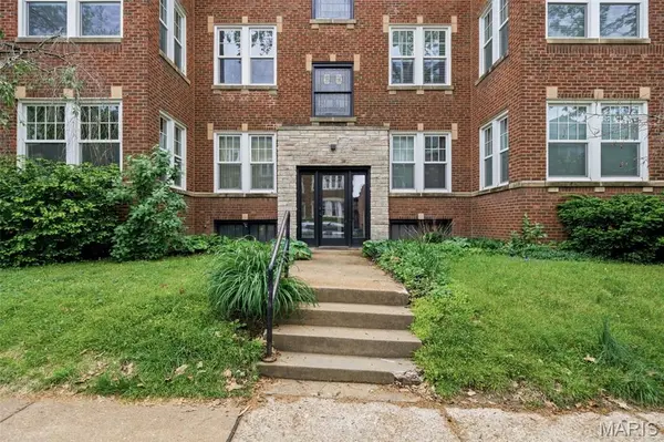 6306 Southwood AVE #3E, Clayton, MO 63105
