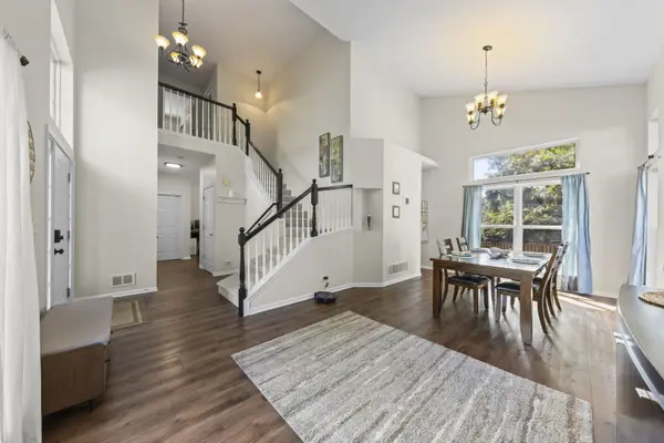 1034 Stephen CT, Aurora, IL 60502