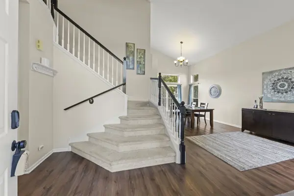 1034 Stephen CT, Aurora, IL 60502