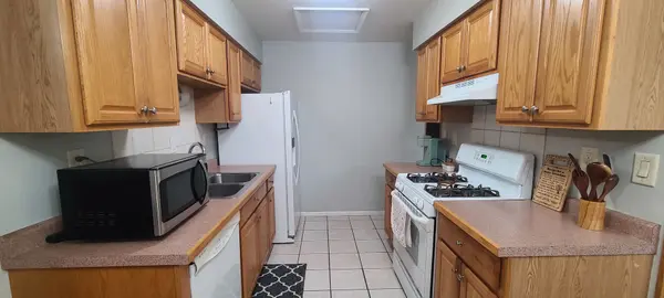 1620 Timber TRL #1620, Wheaton, IL 60189