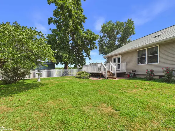 3229 243rd Avenue, Keokuk, IA 52632