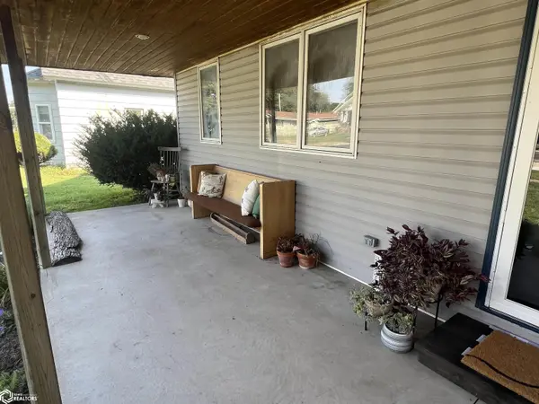 215 S Elizabeth, Stronghurst, IL 61480