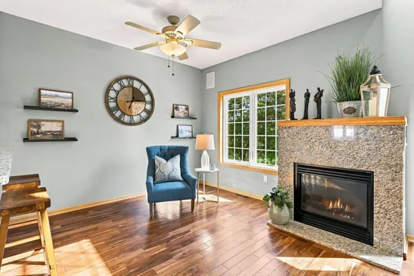 1971 Andrew CT, Chanhassen, MN 55317