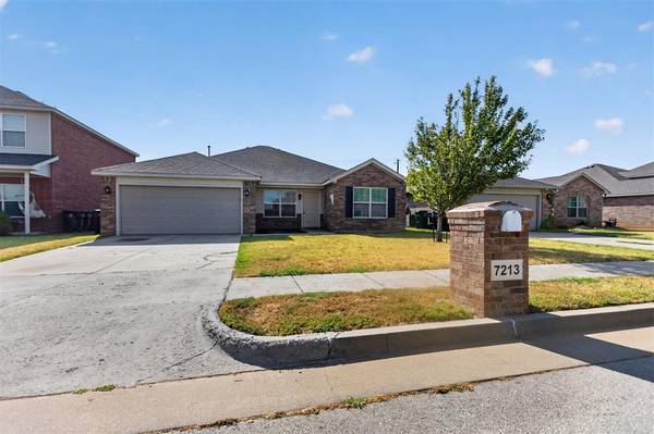 7213 E Prairie Twyne DR, Yukon, OK 73099