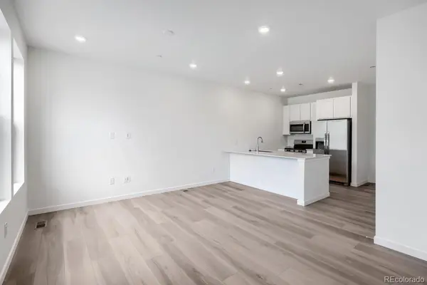 7675 S Mobile WAY, Centennial, CO 80016