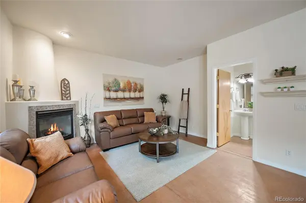 18 Taos PL, Manitou Springs, CO 80829
