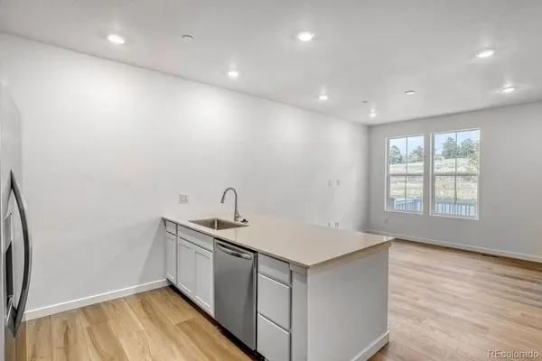7667 S Mobile WAY, Centennial, CO 80016