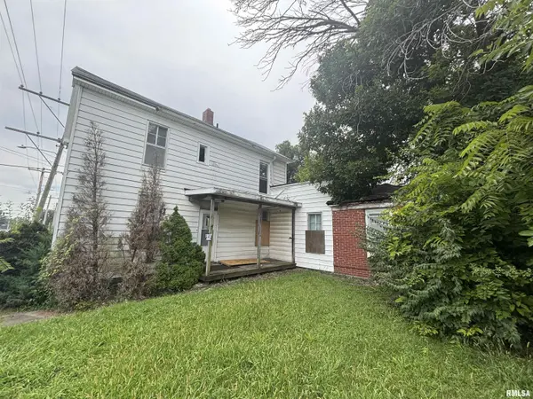 215 S EAST ST, Jacksonville, IL 62650