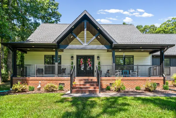 3995 Witty Ln, Hopkinsville, KY 42240