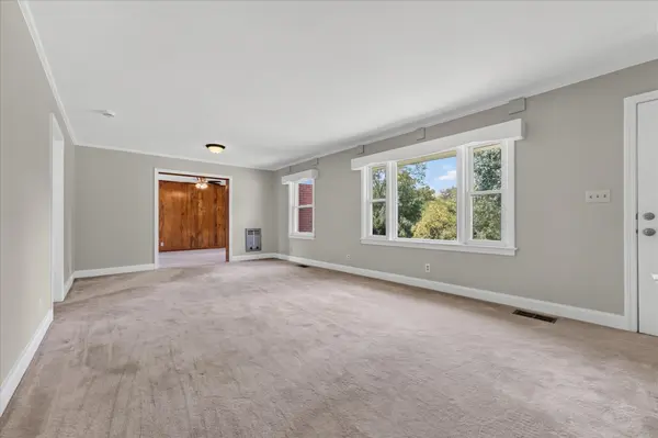 3252 Marthas Chapel Rd, Cunningham, TN 37052
