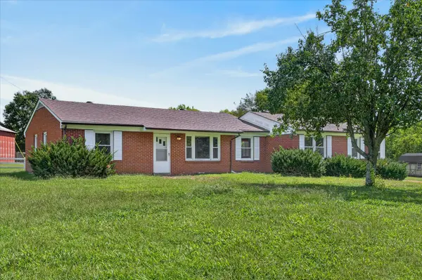 3252 Marthas Chapel Rd, Cunningham, TN 37052