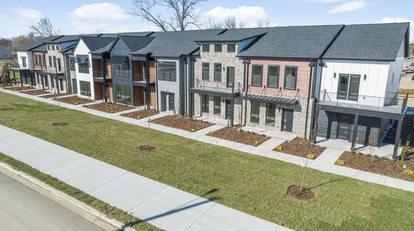 1360 Rebecca Johns Dr, Murfreesboro, TN 37128
