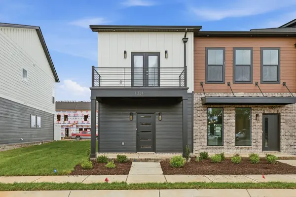1350 Rebecca Johns Dr, Murfreesboro, TN 37128